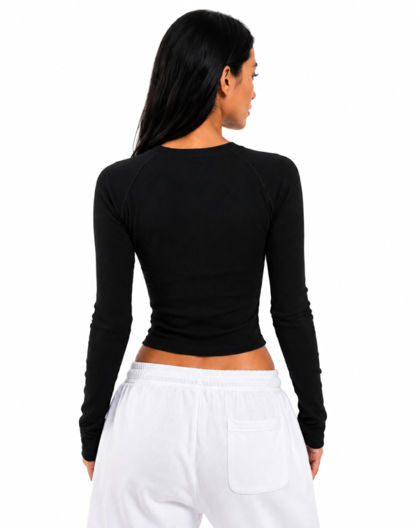 499 NOIR RESOLVE CROP TOP